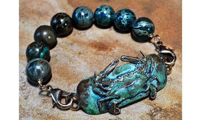 Crabs motif jewelry 