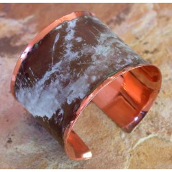 CMP 602bc Marbleized Patina Hand Forged Smooth Edge One and a Half Inch Wide Solid Copper Cuff