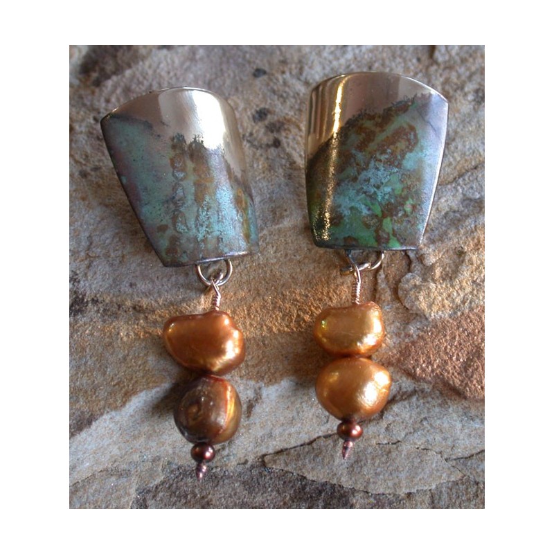 ET 9920ePE Etched Patina Solid Brass Contemporary Tapered Barrel Earrings - Gold/Bronze Pearls
