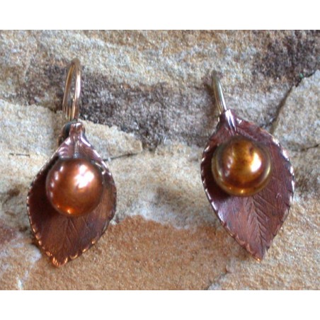 NE877e Earth Patina Brass Leaf Earrings - Bronze Pearls