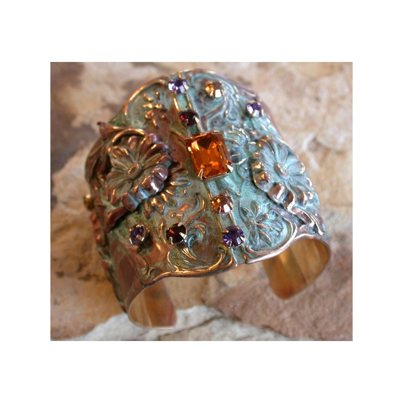 NP7848cf Patina Brass Zinnia Cuff -  Topaz Crystals 