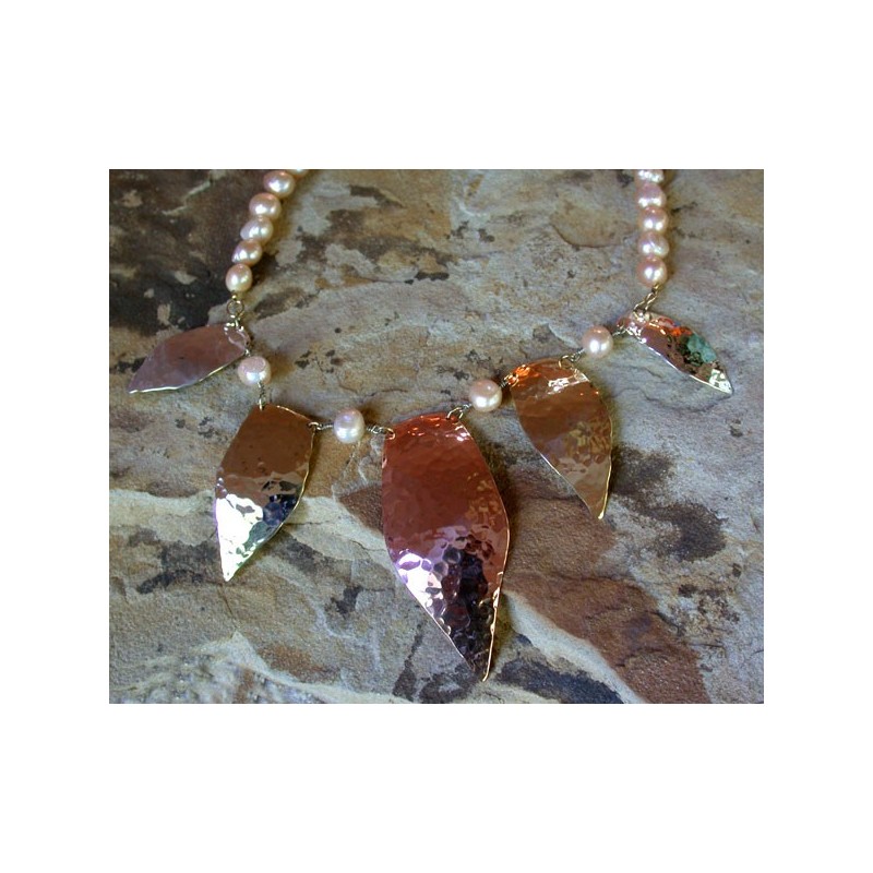 TRM327n Tri-metal Graduated Abstract Leaves Necklace - Pink Pearls TRM327n Tri-metal Graduated Abstract Leaves Necklace - Pink Pearls