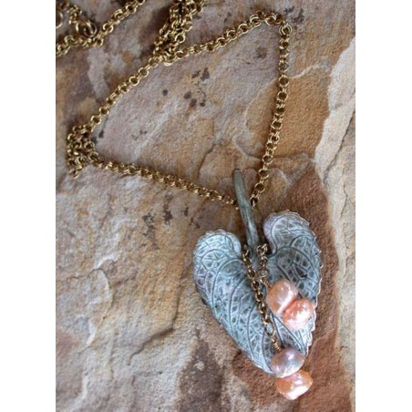 NW46pdCH White Patina Brass Leaf Pendant - Lavender, Pink Pearls 