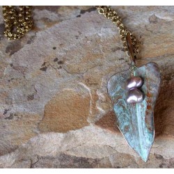 NW3463pd White Patina Brass Philodendron Leaf Pendant - Bronze Pearls 