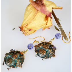 Verdigris Patina Queen Bee...